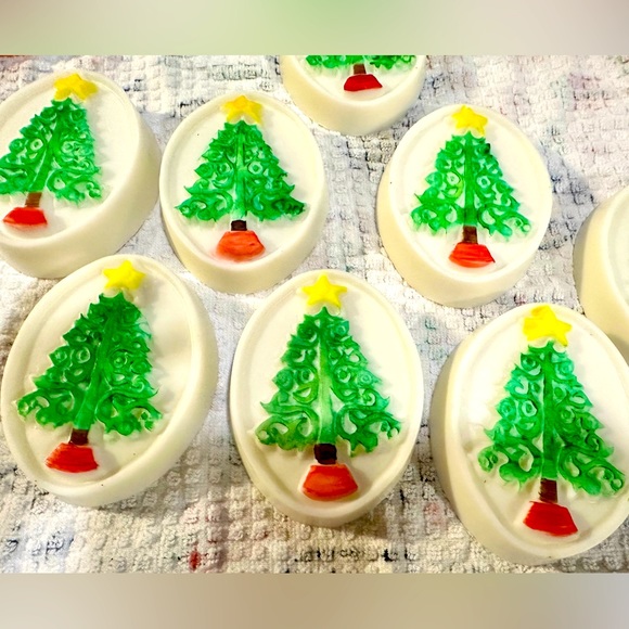 Carmelite Oaks Farm Large Handmade & Handpainted Goat Milk Christmas Tre… - Picture 2 of 2